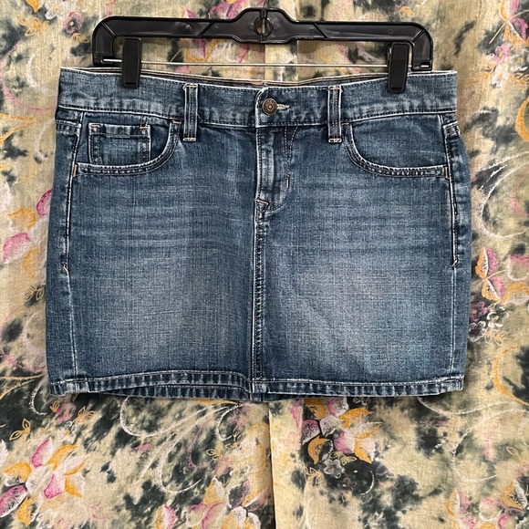 Old Navy Dresses & Skirts - Old Navy Y2K Denim Mini Skirt